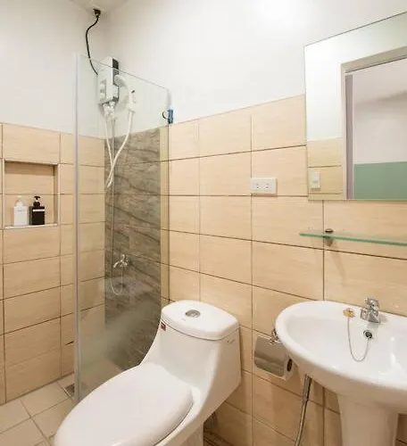Apartment St. Marvin Makati M204 *